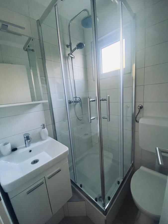 Apartmani Mila Starigrad Exterior photo
