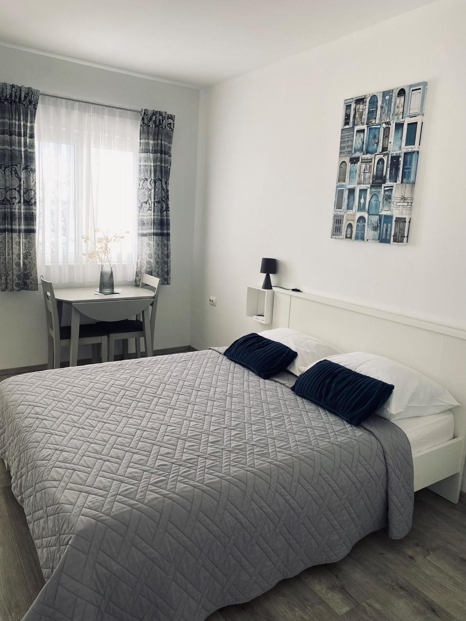 Apartmani Mila Starigrad Exterior photo