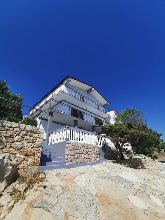 Apartmani Mila Starigrad Exterior photo