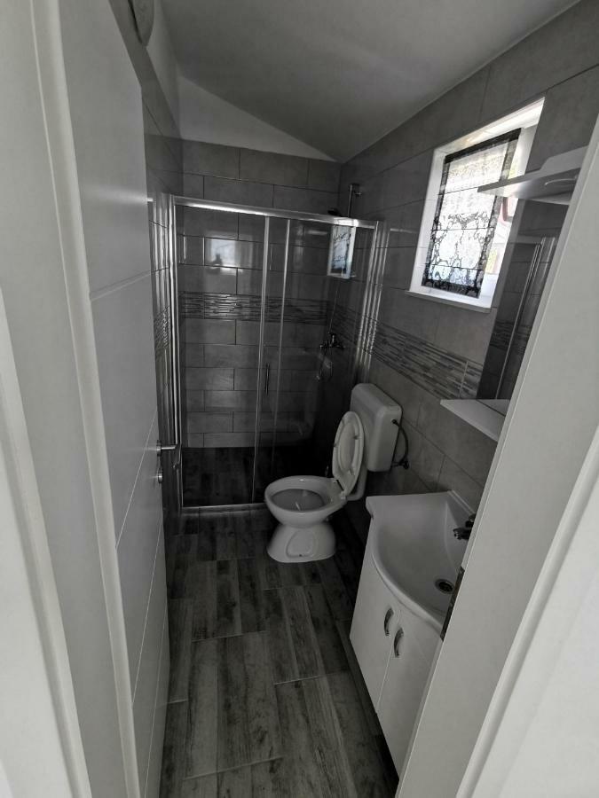 Apartmani Mila Starigrad Exterior photo